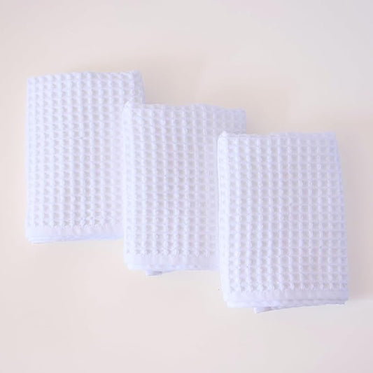 PÜSKÜL Organic Waffle Hand & Kitchen Towel 100% Turkish Cotton Set of 3 White - Premium Hotel Quality, Soft, Quick-Dry, Absorbent, Lint-Free Hand Towels 32X16 Inches (3, White)