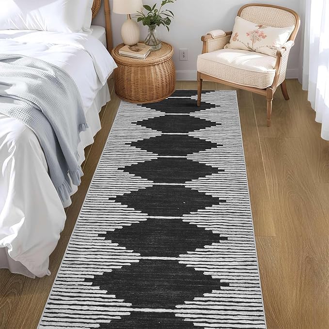 HelloTree Hallway Runner Rug,2.6x8 Moroccan Modern Stripe Carpet Washable Machine Bathroom Runner Bohemian Design Modern Soft Non Slip Indoor Rug for Entryway Hallway Laundry Room Bedroom-Black