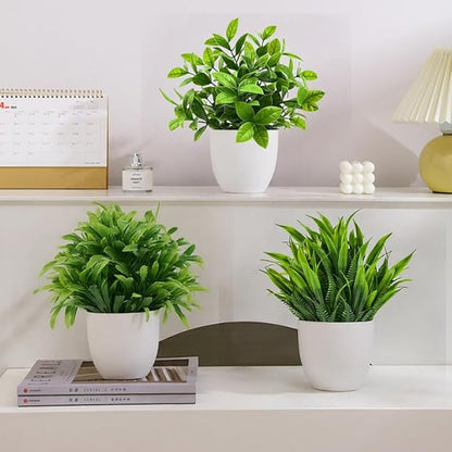 4-Piece Set of Black Potted mini Artificial Plants - Various Imitation Green Plants, Suitable for Home, Office, Farmhouse, Bathroom Decoration and Party Ornaments, Room Decoration