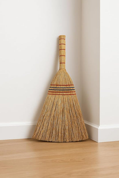 B Unique Lightweight Corn Broom – 75cm Natural Straw Broom with Reinforced Handle – Heavy-Duty Indoor/Outdoor Sweeping for Home, Garage, Patio, Hardwood Floors & Tight Corners