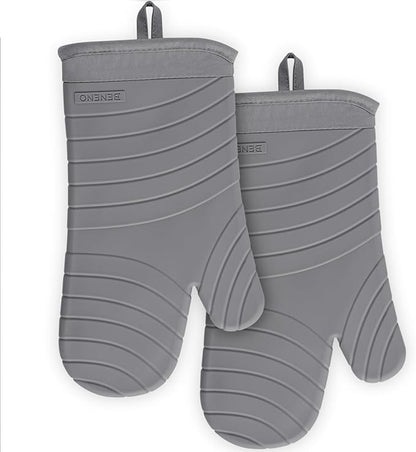Beneno Premium Silicone Oven Mitts 2-Pack Heat Resistant 500°F, Soft Flexible Non-Slip Grips, BPA-Free & Waterproof Oven Mitts with Comfortable Cotton Lining for Baking, Grilling, Cooking, 7"x13" Gray