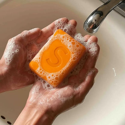 Swarva Deodorizing Persimmon Soap, Natural Face and Body Cleanser, Moisturizing Formula for All Skin Types, Odor Neutralizing, With foaming net