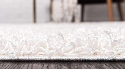 Unique Loom Solid Shag Collection Area Rug (2' 6" x 16' 5" Runner, Snow White)