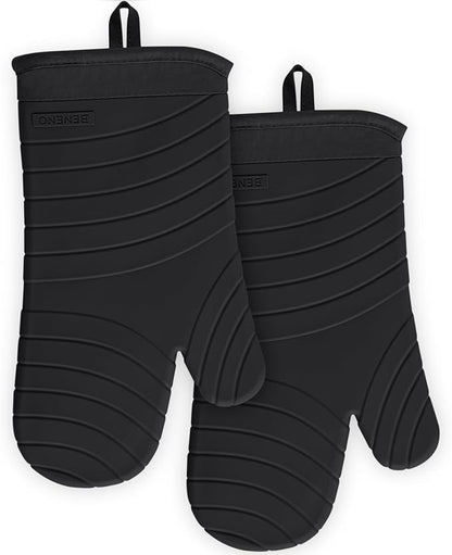 Beneno Premium Silicone Oven Mitts 2-Pack Heat Resistant 500°F, Soft Flexible Non-Slip Grips, BPA-Free & Waterproof Oven Mitts with Comfort Cotton Lining for Baking, Grilling, Cooking, 7"x13", Black