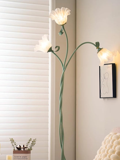 Vertical 3 Heads Flowers Lily Floor Lamp Creative Lily of The Valley Floor Lamp Living Room Sofa Side Bedroom Bedside