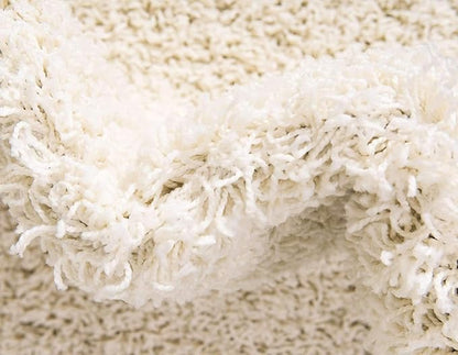 Unique Loom Solid Shag Collection Area Rug (3' 3" x 5' 3" Rectangle, Pure Ivory)
