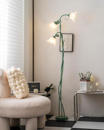 Vertical 3 Heads Flowers Lily Floor Lamp Creative Lily of The Valley Floor Lamp Living Room Sofa Side Bedroom Bedside