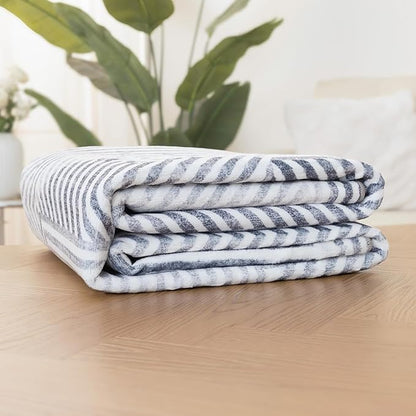 ReaLife Rugs Machine Washable Area Rug Runner - Living Room Bedroom Bathroom Kitchen Entryway Office - Padded Low Pile Stain Resistant Premium - Modern Geometric Contemporary - Miles - Gray 2'6" x 6'