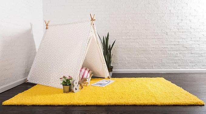 Unique Loom Solid Shag Collection Area Rug (5' 1" x 8' Rectangle, Tuscan Sun Yellow)