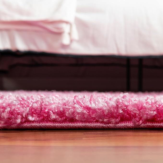 Unique Loom Solid Shag Collection Area Rug (4' 1" Round, Taffy Pink)