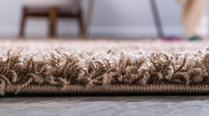 Unique Loom Solid Shag Collection Area Rug (3' 3" x 5' 3" Rectangle, Sandy Brown)