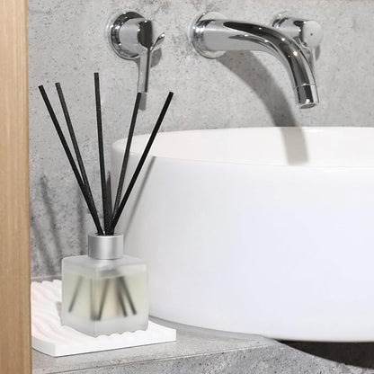 Reed Diffuser, Sea Salt & Green Tea Scented Oils, 100ml Air Freshener Essential Oil Set with Diffuser Sticks, Long Lasting Home Fragrance for Bedroom Office Shelf Bathroom Decor (2-Pack)