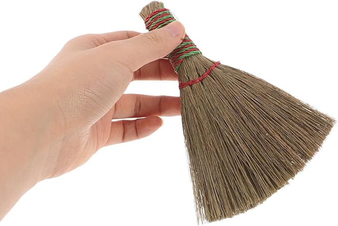 Sosoport Natural Straw Whisk Broom with Handle Handheld Braided Brush for Indoor Cleaning High-Density Bristles for Sweeping Floors Furniture Beds in Living Bedroom Kitchen and Sturdy
