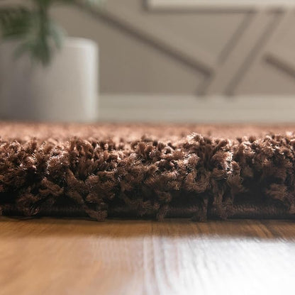Unique Loom Solid Shag Collection Area Rug (4' 1" Round, Chocolate Brown)