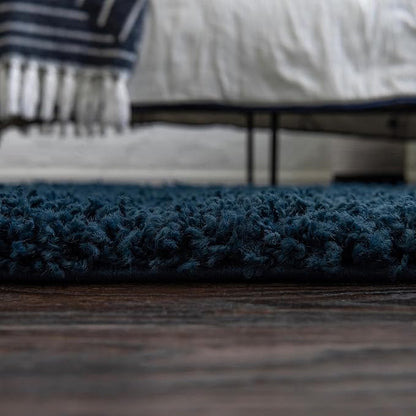 Unique Loom Solid Shag Collection Area Rug (3' 3" Round, Sapphire Blue/ Navy Blue)