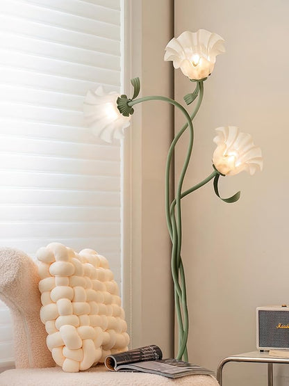 Vertical 3 Heads Flowers Lily Floor Lamp Creative Lily of The Valley Floor Lamp Living Room Sofa Side Bedroom Bedside