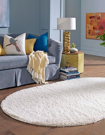 Unique Loom Solid Shag Collection Area Rug (3' 3" x 5' 3" Oval, Snow White)