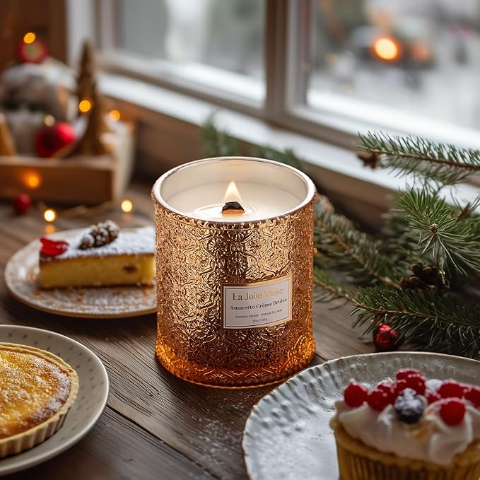 LA JOLIE MUSE Fall Candle | Amaretto Crème Brûlée – Almond Liqueur, Dry Fruit & Caramel | 19 oz Wooden Wick Candle | 90 Hours Clean Burn | Luxury Candles for Self-Care & Gifting