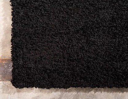 Unique Loom Solid Shag Collection Area Rug (7' 1" x 10' Rectangle, Jet Black)