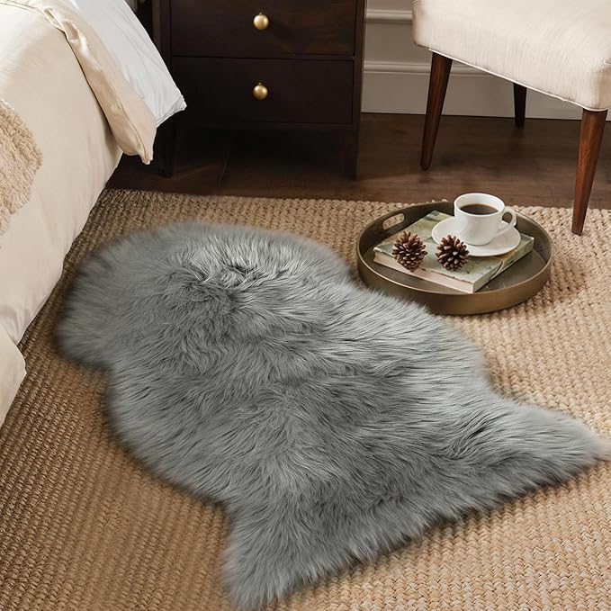 GENIMO 2x3 Fluffy Faux Fur Rug, Ultra Soft Shaggy Sheepskin Rug, Area Rugs for Bedroom, Living Room, Home Office, Light Grey