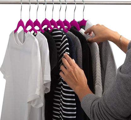Simplify 10 Super Slim Velvet Huggable Hangers in Fuchsia