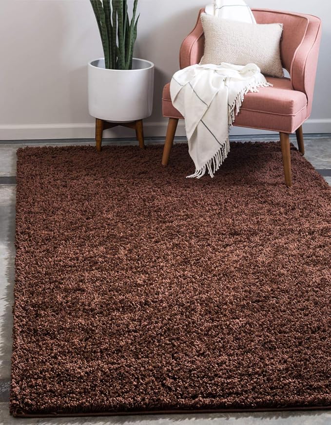 Unique Loom Solid Shag Collection Area Rug (4' 1" x 6' 1" Rectangle, Chocolate Brown)