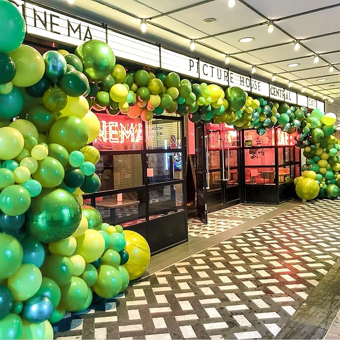 PartyWoo Green Balloons 50 pcs 12 Inch Matte Latex Helium Balloons for Wedding Baby Shower Gender Reveal St Patrick's Day Birthday Graduation Jungle Safari Anniversary Party Decorations Green-Y24
