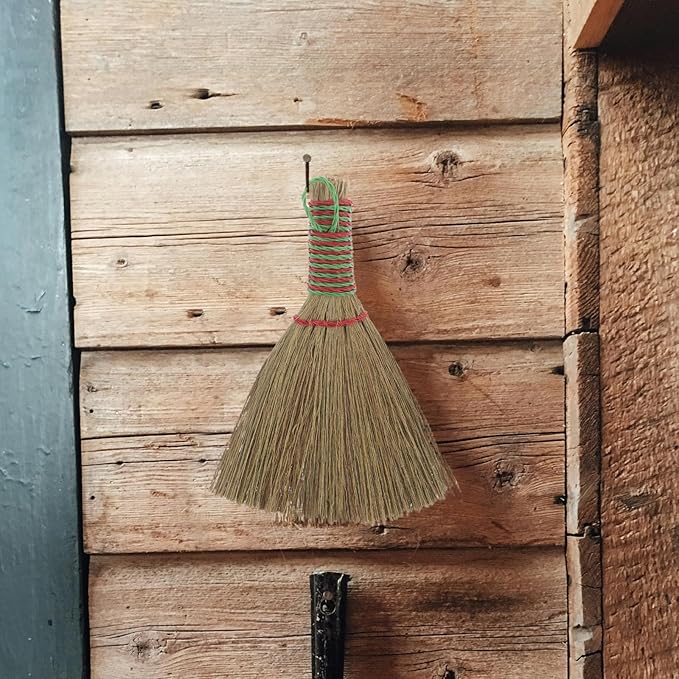 Sosoport Natural Straw Whisk Broom with Handle Handheld Braided Brush for Indoor Cleaning High-Density Bristles for Sweeping Floors Furniture Beds in Living Bedroom Kitchen and Sturdy