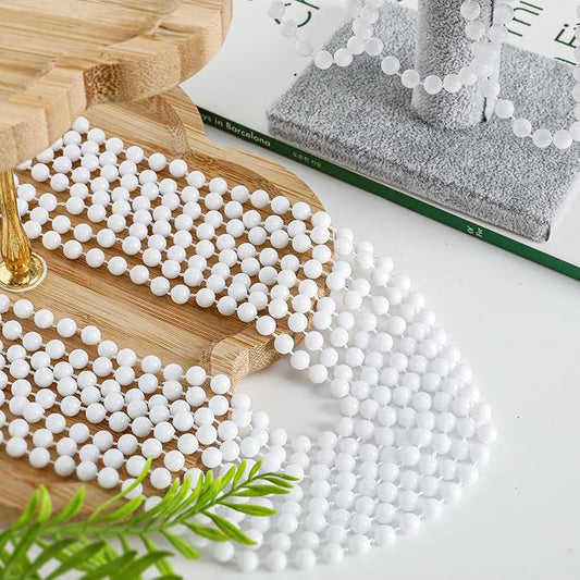200PCS Bead Necklaces Party Favors, White Mardi Gras Beads Stuff Accessories, 33" 6mm Round Holiday Beads Necklace Decorations Bulk, White Beads for Wedding Birthday School Celebrations Parade Throws