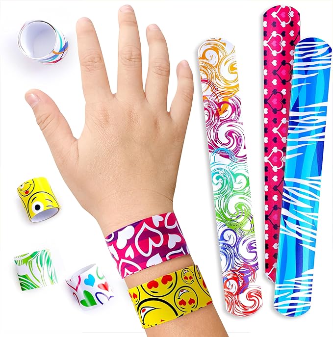 Giraffe Manufacturing 50 Pcs Christmas Slap Bracelets for Kids Bulk – Colorful Snap Bracelets Christmas Party Favors For Kids Stocking Stuffers, Classroom Prize – Fun Wristbands Birthday Gifts
