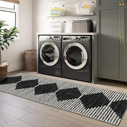 HelloTree Hallway Runner Rug，2.3x5.3 Moroccan Modern Stripe Carpet Washable Machine Bathroom Runner Bohemian Design Modern Soft Non Slip Indoor Rug for Entryway Hallway Laundry Room Bedroom-Black