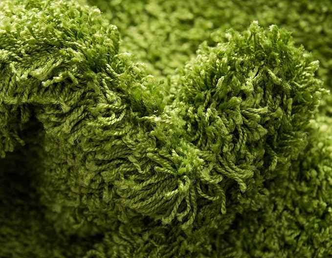 Unique Loom Solid Shag Collection Area Rug (3' 3" x 5' 3" Rectangle, Grass Green)