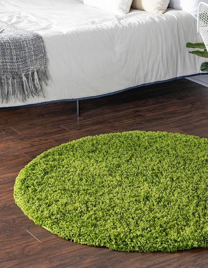 Unique Loom Solid Shag Collection Area Rug (4' 1" Round, Grass Green)