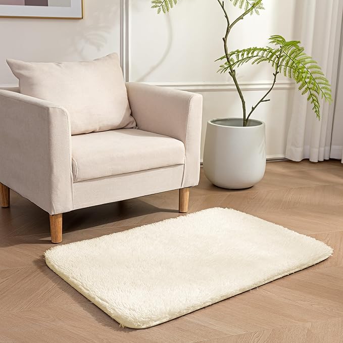 Amazon Basics Fluffy Washable Area Rug, Bedside Shaggy Carpet for Door Entryway, Living Room and Bedroom, 2' W × 3' L, Beige