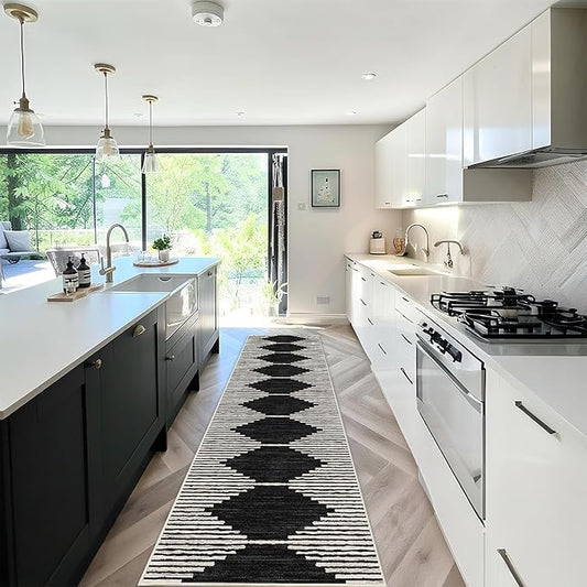 HelloTree Hallway Runner Rug，2.6x10 Moroccan Modern Stripe Carpet Washable Machine Bathroom Runner Bohemian Design Modern Soft Non Slip Indoor Rug for Entryway Hallway Laundry Room Bedroom-Black