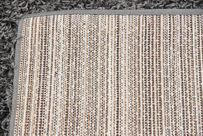 Unique Loom Solid Shag Collection Area Rug (4' 1" x 6' 1" Rectangle, Graphite Gray)