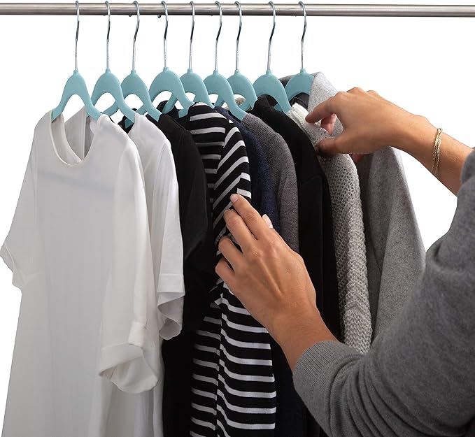 Simplify 10 Super Slim Velvet Huggable Hangers in Dusty Blue