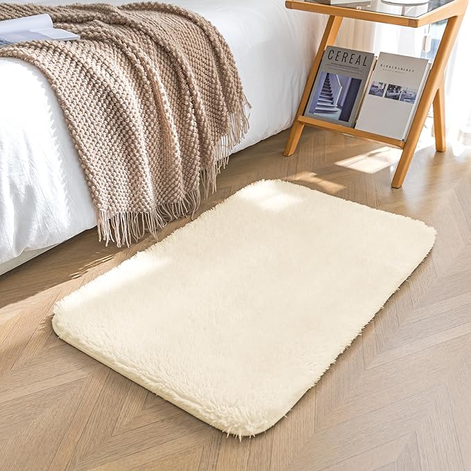 Amazon Basics Fluffy Washable Area Rug, Bedside Shaggy Carpet for Door Entryway, Living Room and Bedroom, 2' W × 3' L, Beige