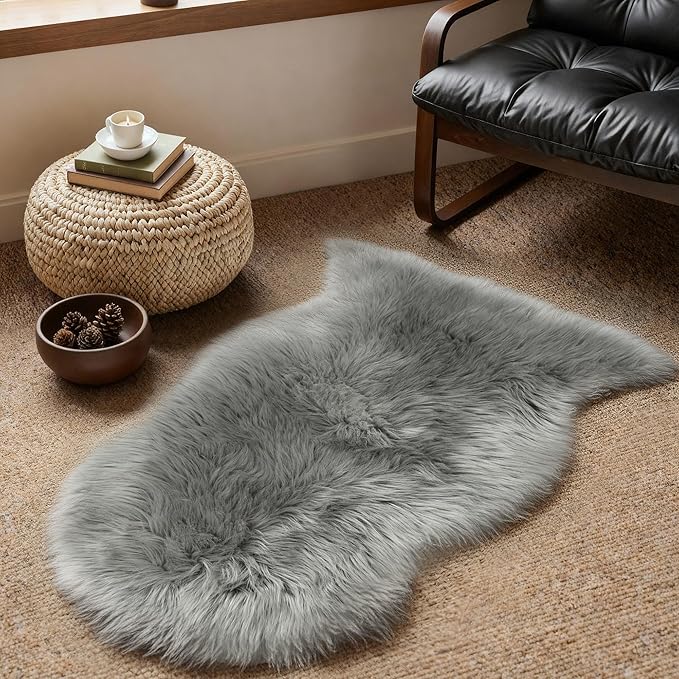 GENIMO 2x3 Fluffy Faux Fur Rug, Ultra Soft Shaggy Sheepskin Rug, Area Rugs for Bedroom, Living Room, Home Office, Light Grey