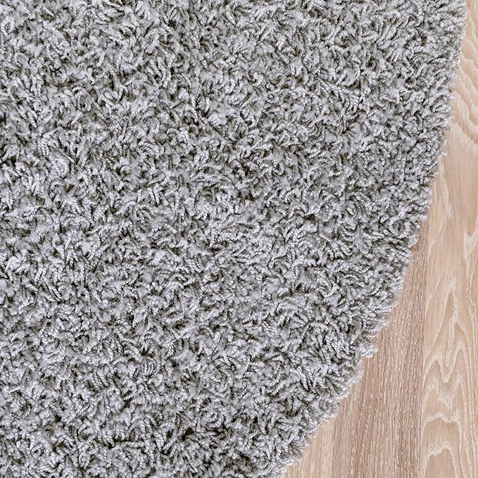 Unique Loom Solid Shag Collection Area Rug (7' 1" Round, Cloud Gray)