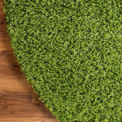Unique Loom Solid Shag Collection Area Rug (3' 3" x 5' 3" Oval, Grass Green)