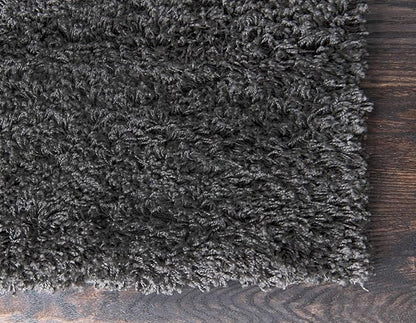 Unique Loom Solid Shag Collection Area Rug (6' 1" x 9' Rectangle, Graphite Gray)