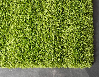 Unique Loom Solid Shag Collection Area Rug (2' 6" x 19' 8" Runner, Grass Green)