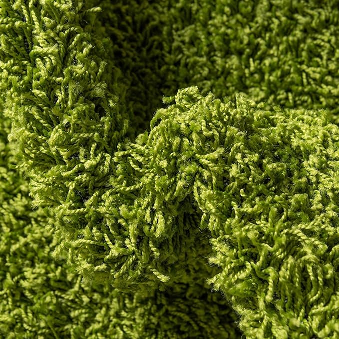 Unique Loom Solid Shag Collection Area Rug (8' x 10' Oval, Grass Green)