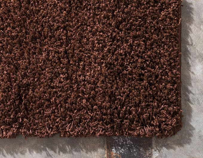 Unique Loom Solid Shag Collection Area Rug (4' 1" x 6' 1" Rectangle, Chocolate Brown)