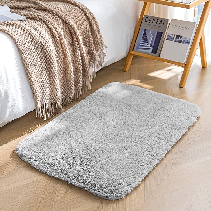 Amazon Basics Fluffy Washable Area Rug, Bedside Shaggy Carpet for Door Entryway, Living Room and Bedroom, 2' W × 3' L, Gray
