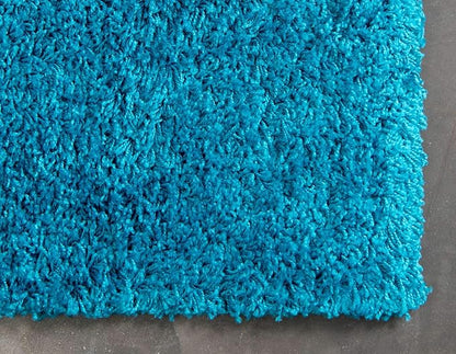 Unique Loom Solid Shag Collection Area Rug (4' 1" x 6' 1" Rectangle, Turquoise)